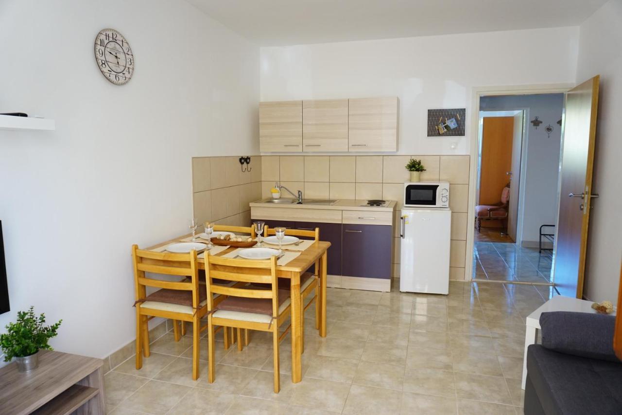 Apartment Jelena ฟาชานา ภายนอก รูปภาพ